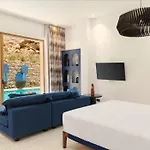 Lyo Ii Boutique Mykonos Town