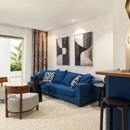 Lyo Ii Boutique Hotell