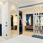 Lyo Ii Boutique Mykonos Town