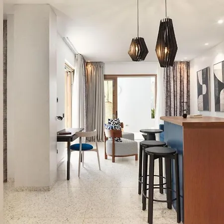 Lyo Ii Boutique 5*