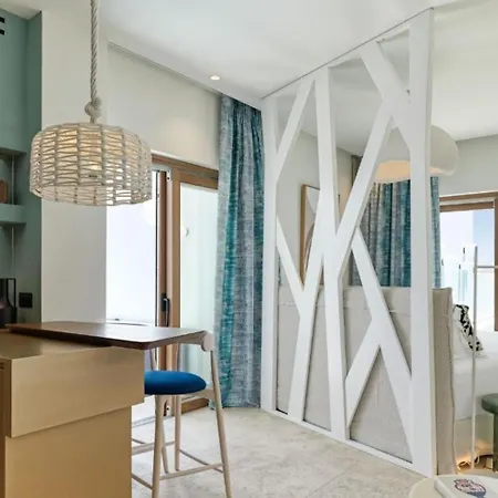 Lyo Ii Boutique Hotel 5*