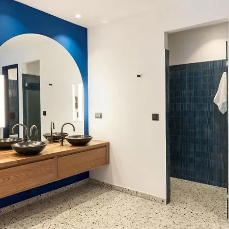 Lyo Ii Boutique Hotel 5*