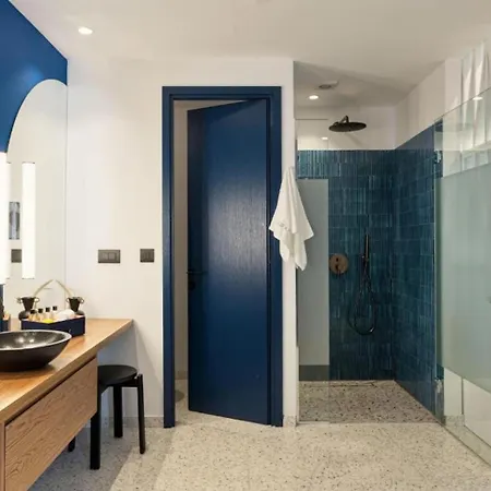 Hotel Lyo Ii Boutique 5*