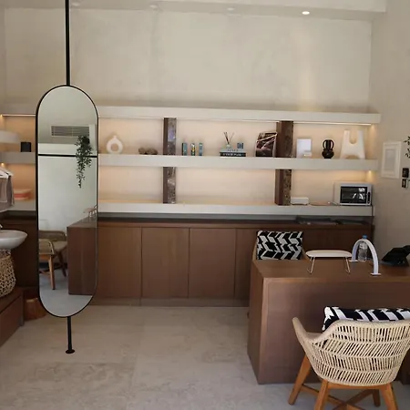 Lyo Ii Boutique 5*